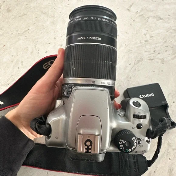 Canon Rebel DSLR Camera - Picture 3 of 8